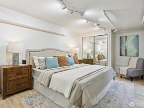 5733 155th Avenue NE, Redmond WA 98052