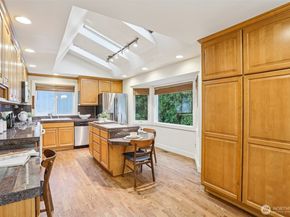 5733 155th Avenue NE, Redmond WA 98052