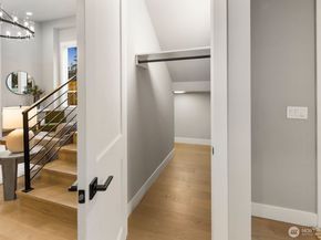 5014 114th Avenue NE 1, Kirkland WA 98033