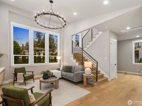 5014 114th Avenue NE 1, Kirkland WA 98033