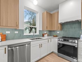 3550 S Dawson Street, Seattle WA 98118