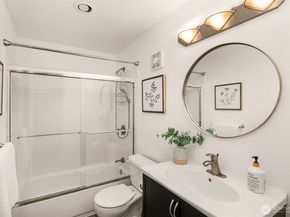 13772 NE 60th St 181, Redmond WA 98052