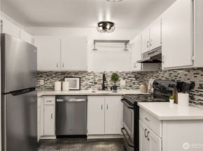 13772 NE 60th St 181, Redmond WA 98052