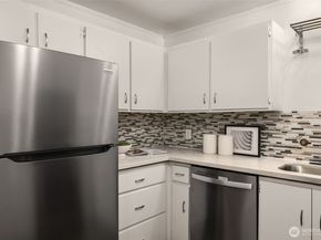 13772 NE 60th St 181, Redmond WA 98052