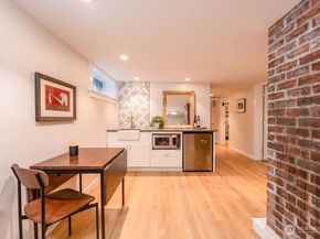 106 NE 46th Street, Seattle WA 98105