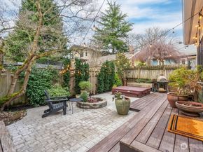 106 NE 46th Street, Seattle WA 98105