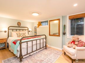 106 NE 46th Street, Seattle WA 98105