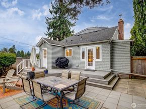 2726 50th Avenue SW, Seattle WA 98116