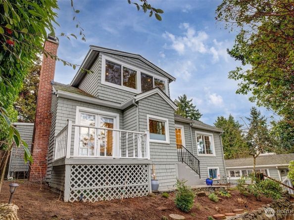 2726 50th Avenue SW, Seattle WA 98116