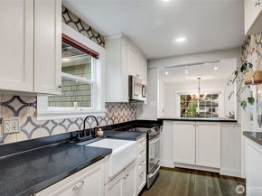 2726 50th Avenue SW, Seattle WA 98116