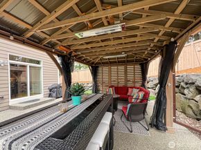 34614 SE Curtis Drive, Snoqualmie WA 98065