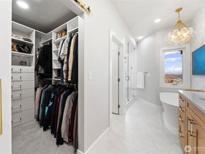 2432 T Street NW, Auburn WA 98001