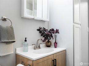 534 Juniper St, Bremerton WA 98310