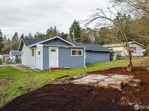 534 Juniper St, Bremerton WA 98310