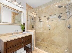 5726 251st Court NE, Redmond WA 98053