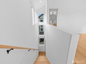 3239 61st Avenue SW unit B, Seattle WA 98116