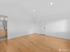 3239 61st Avenue SW unit B, Seattle WA 98116