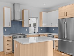 3239 61st Avenue SW unit B, Seattle WA 98116