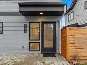 3239 61st Avenue SW unit B, Seattle WA 98116