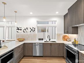 313 17th Avenue E, Seattle WA 98112