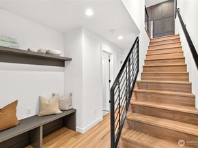 313 17th Avenue E, Seattle WA 98112