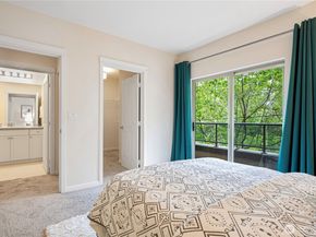 1000 Aurora Avenue N 311, Seattle WA 98109