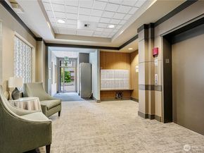 1000 Aurora Avenue N 311, Seattle WA 98109