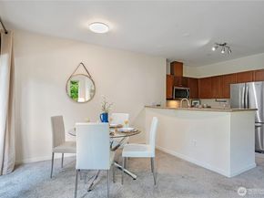 1000 Aurora Avenue N 311, Seattle WA 98109