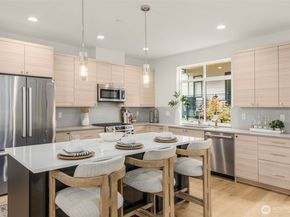 16008 Main View Lane NE, Duvall WA 98019