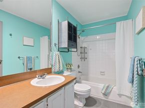 11300 1st Avenue NE 217, Seattle WA 98125