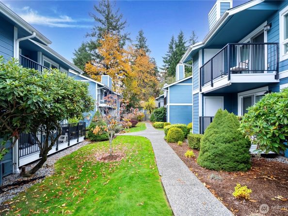 12540 SE 32nd Street 35, Bellevue WA 98005