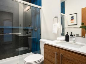 2617 3rd Avenue W, Seattle WA 98119