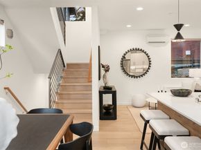 2617 3rd Avenue W, Seattle WA 98119