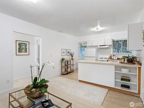 19028 15th Avenue NE, Shoreline WA 98155