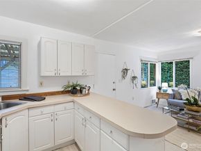 19028 15th Avenue NE, Shoreline WA 98155