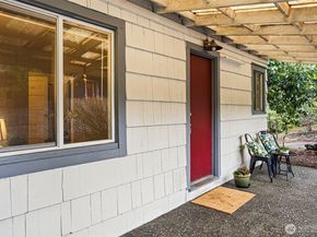 19028 15th Avenue NE, Shoreline WA 98155