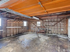 19028 15th Avenue NE, Shoreline WA 98155