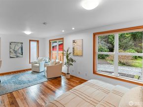 6133 NE Lariat Loop, Bainbridge Island WA 98110