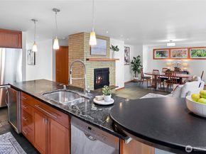 6133 NE Lariat Loop, Bainbridge Island WA 98110