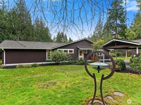 6133 NE Lariat Loop, Bainbridge Island WA 98110