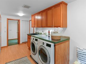 6133 NE Lariat Loop, Bainbridge Island WA 98110