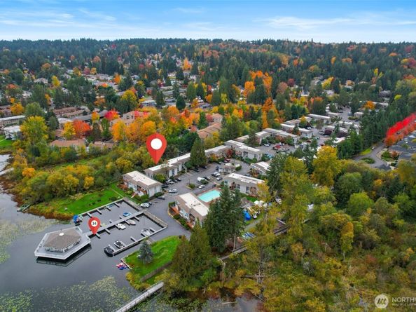 17407 NE 45th Street 162, Redmond WA 98052