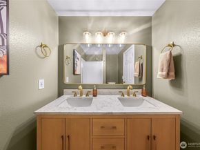 997 Goat Trail Loop Road, Mukilteo WA 98275