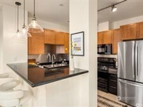 3217 Eastlake Avenue E 303, Seattle WA 98102