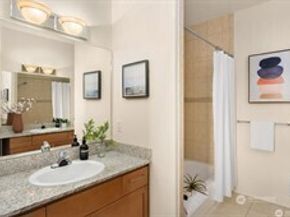 3217 Eastlake Avenue E 303, Seattle WA 98102