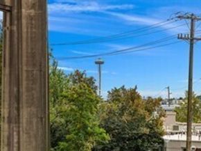 3217 Eastlake Avenue E 303, Seattle WA 98102
