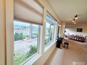 3217 Eastlake Avenue E 303, Seattle WA 98102