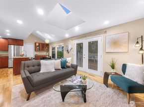 16828 NE 18th Street, Bellevue WA 98008