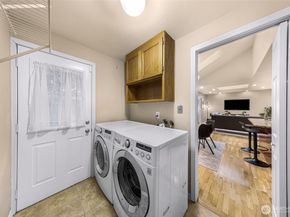 16828 NE 18th Street, Bellevue WA 98008