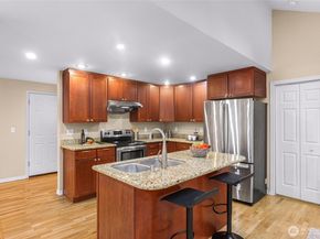 16828 NE 18th Street, Bellevue WA 98008